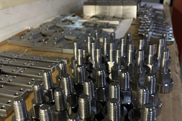 Изготовление комплектующих на станках с ЧПУ